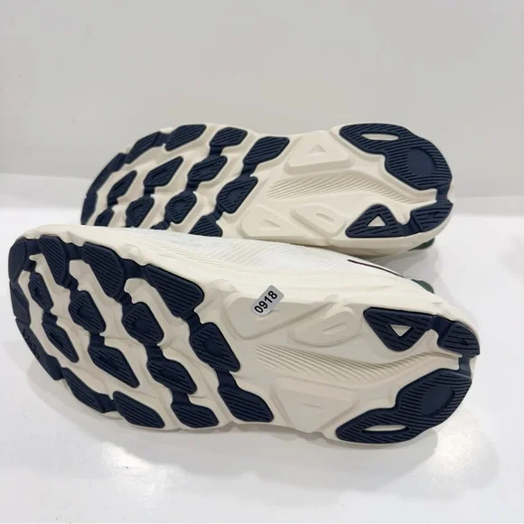 New Hoka One One Clifton 9 Men’s Shoes - Picture 10 of 16